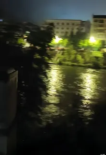 城牆苔痕裏的銅鐵世家 封面